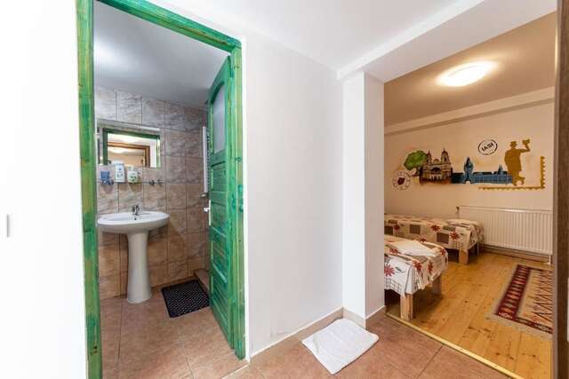 Отели типа «постель и завтрак» B&B Duo Caffe Baneasa Бухарест-40